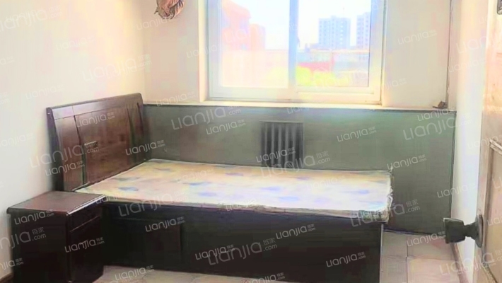 范阳主路， 楼间距大， 采光充足， 户型方正，税低-卧室B