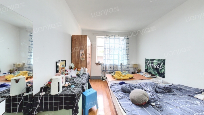 环卫局宿舍二手房实景图