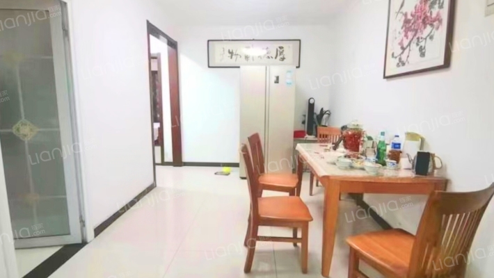 云景城南向两居，好楼层，证满，急售-餐厅