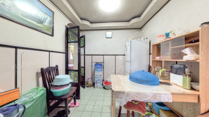 莘松六村二手房实景图