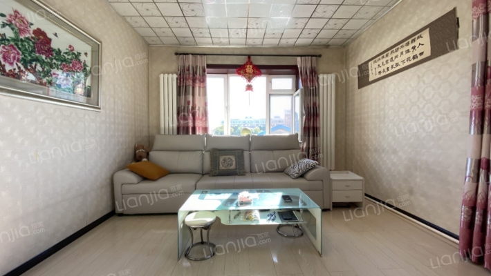 蓝天嘉园二手房实景图