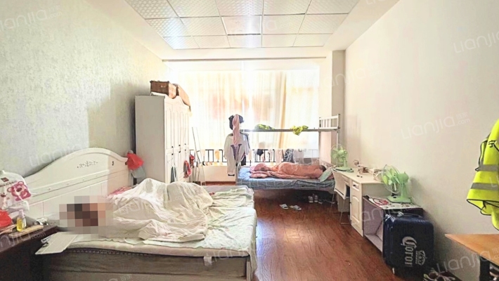 青年大厦二手房实景图