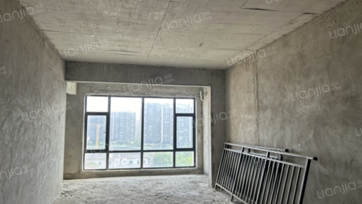 金岛国际一期二手房实景图