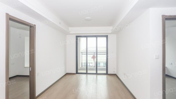 万科四季都会晖庭二手房实景图