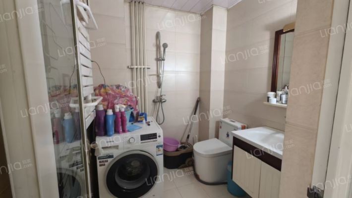 蓝天小区(涿州) 3室1厅 南 北-卫生间B