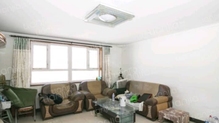 张家口大学家属楼二手房实景图