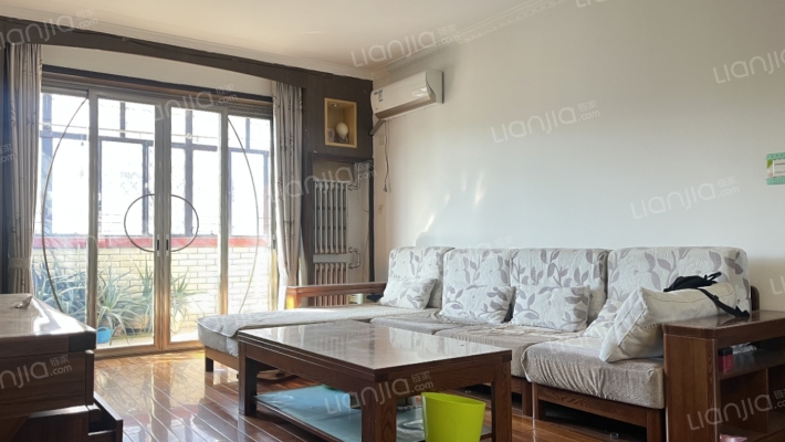 范阳路 市政府 铁道部建厂局 中间楼层精装修-客厅