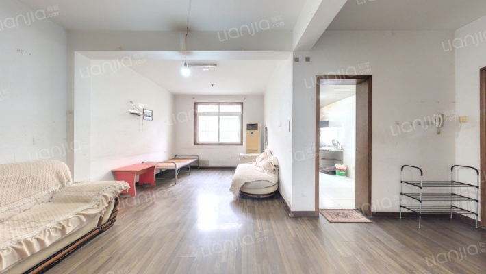 景辉家园二手房实景图