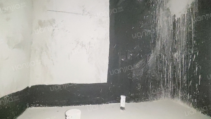 三利中和城C区全阳两居室    中间楼层    价格合理-卫生间