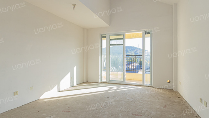 镇南新村二手房实景图