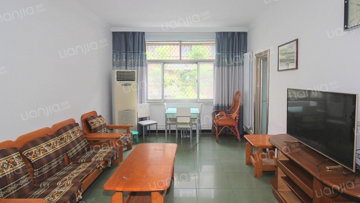 市实验中学家属院二手房实景图