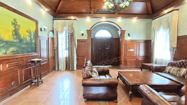 五云山卢卡小镇二手房实景图