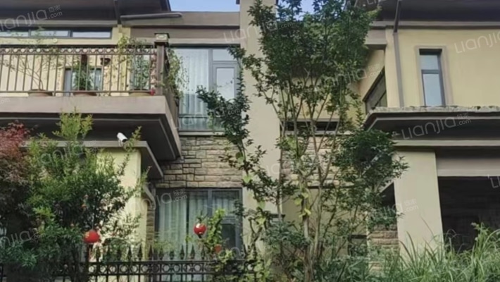 白晶谷22组团1区二手房实景图