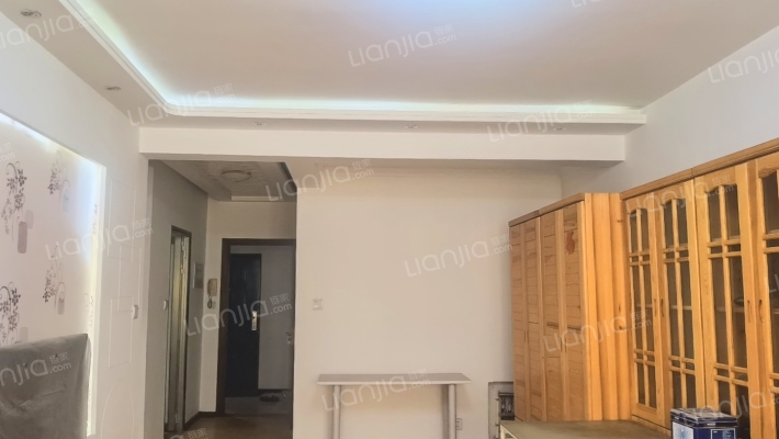 水岸花城 2室2厅 南-餐厅