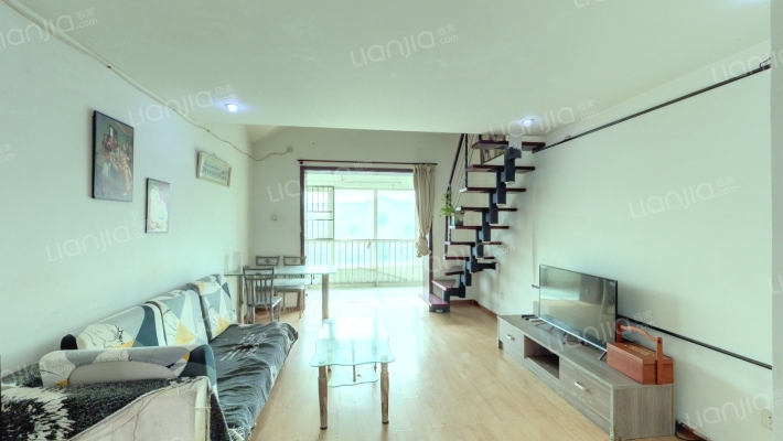 京艺天朗雅园二手房实景图