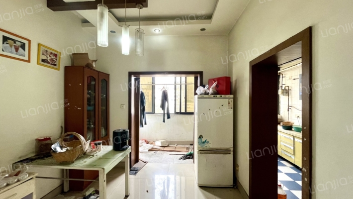 新兴苑(三友路)二手房实景图