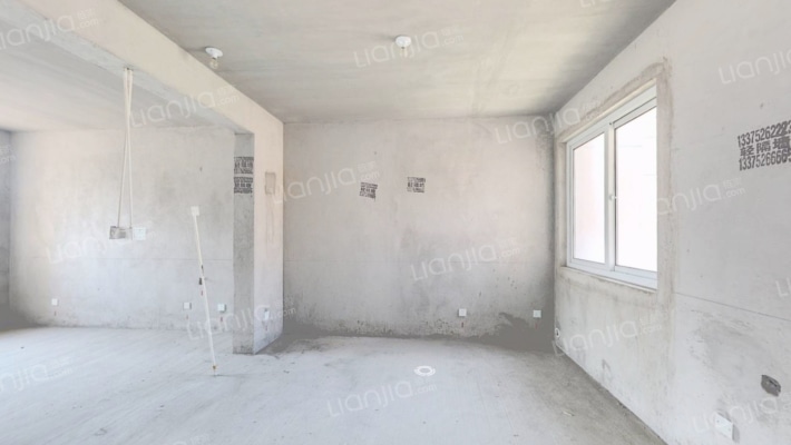 鹏润花园北区二手房实景图