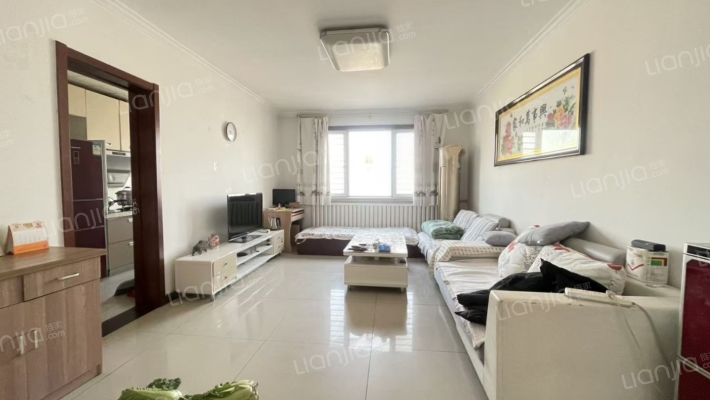 范阳路  宏远裕隆   电梯房-客厅