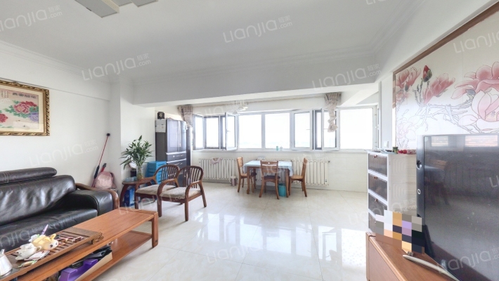 银洲公寓二手房实景图