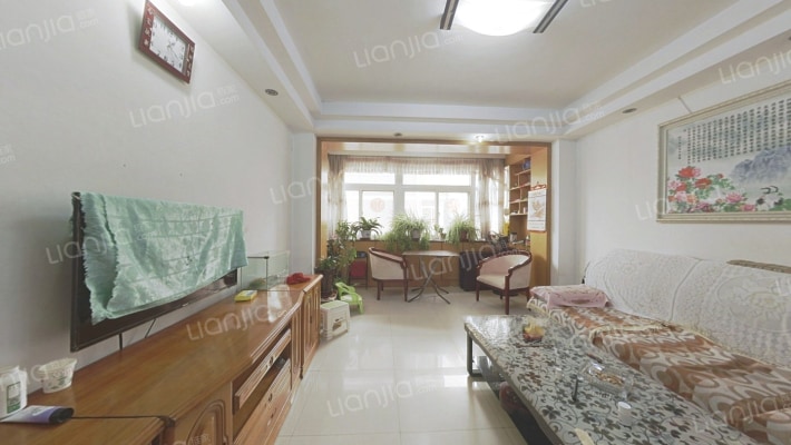 晶源小区二手房实景图