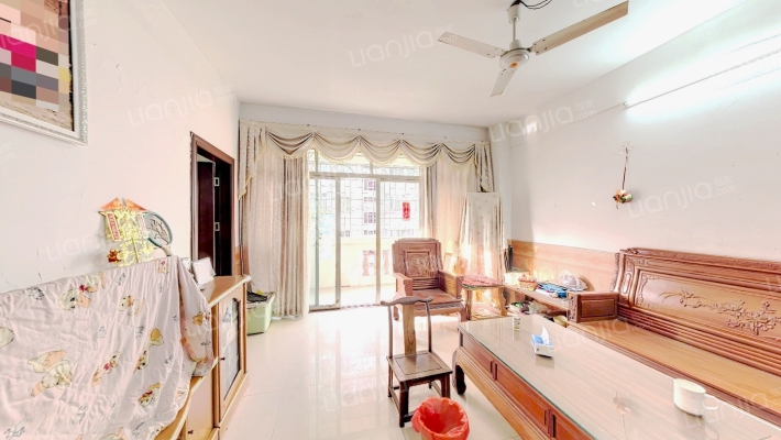 西南街第十四小区二手房实景图