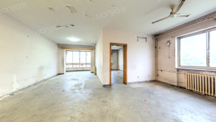 西营前街二手房实景图