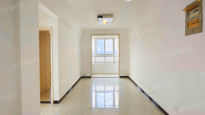 中瑞华府东区二手房实景图