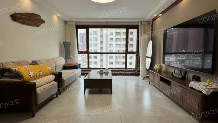 路弘滨江华府二手房实景图