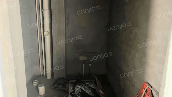 爱丁堡别墅 临湖 双车位 大院子+-卫生间A