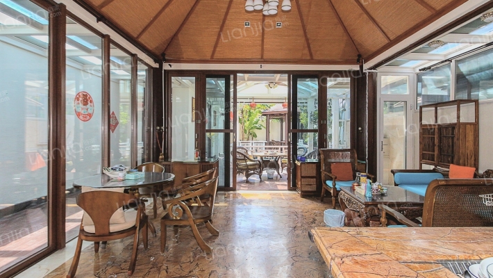 亚龙湾·石溪墅二手房实景图