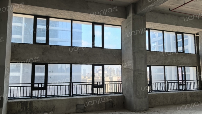 绿地·领海广场二手房实景图