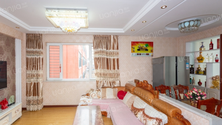 东平嘉苑3期二手房实景图