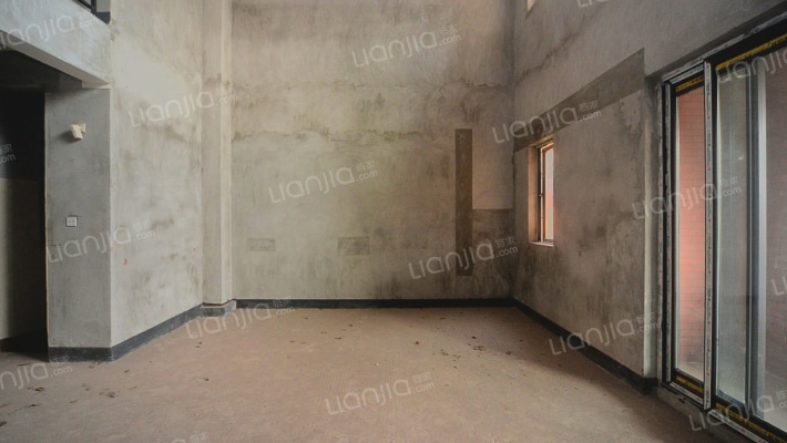 美利溪镇二期二手房实景图