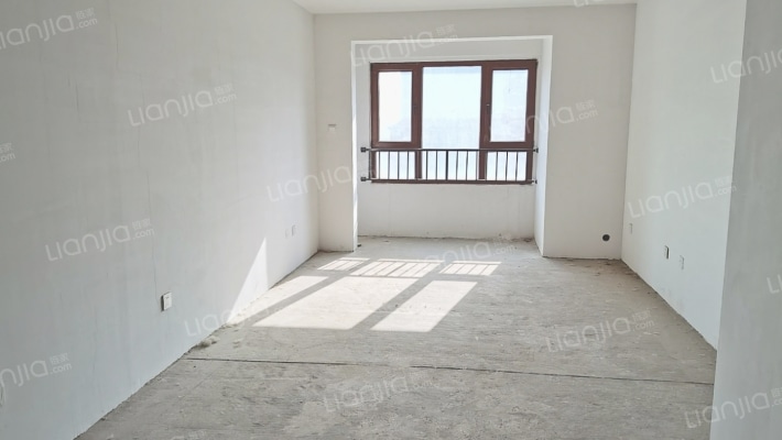 鸿坤理想尔湾 3室2厅 南 北-餐厅