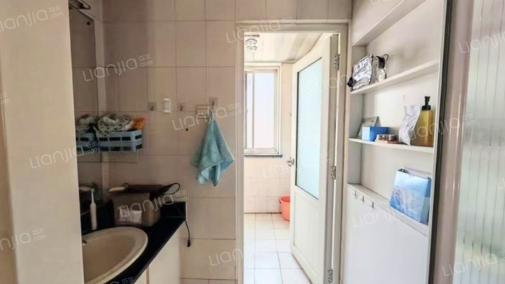 6-7层的 大房子 ，70年大产权-卫生间A