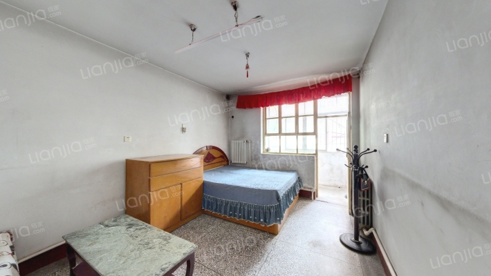 邮印厂家属楼二手房实景图