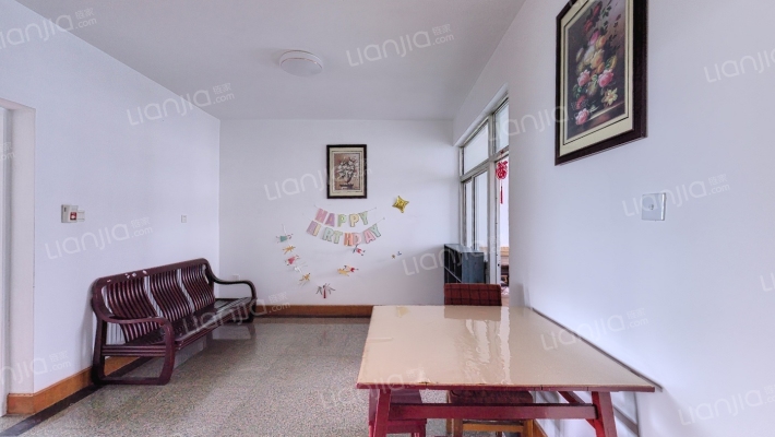 五一花苑西区二手房实景图