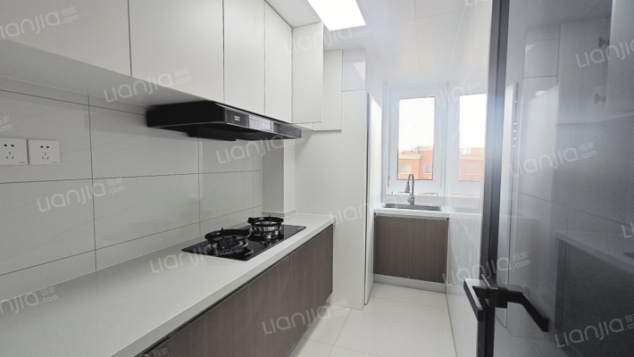 德信公园旁 精装修LOFT 三室两厅双卫-厨房