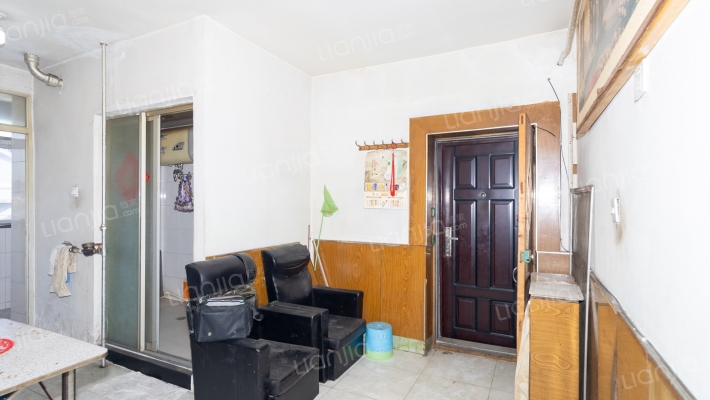 公粮楼二手房实景图