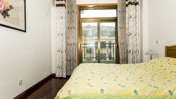 复式楼 简单装修 小区环境好 绿化高 看房方便-卧室C