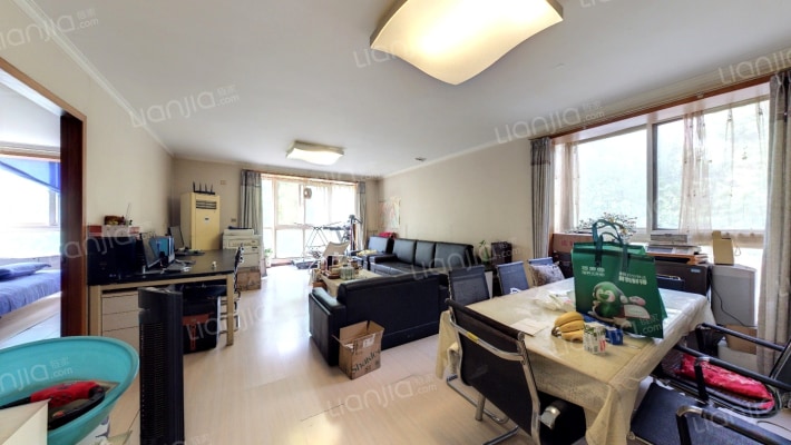 彩虹城三区二手房实景图