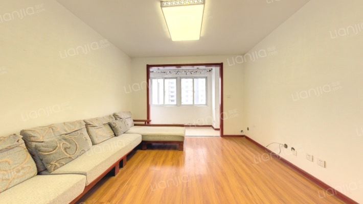 云龙紫荆园二手房实景图