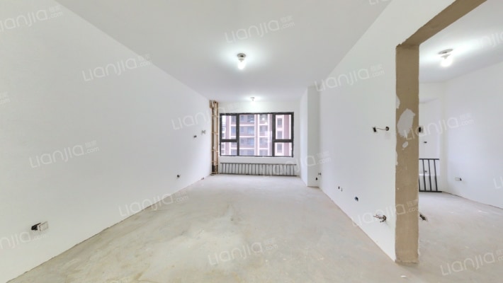 中天南湖玥二手房实景图