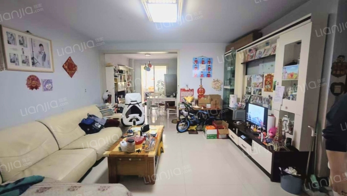 宝丽家园小区二手房实景图