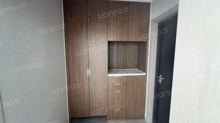 中船涿州府 4室2厅 南 北-门厅