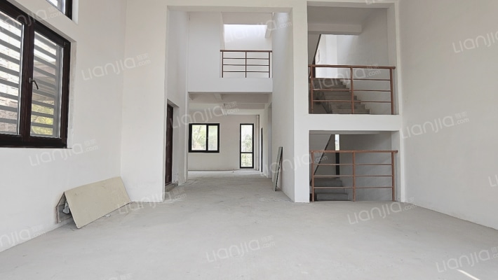 太湖高尔夫山庄二手房实景图