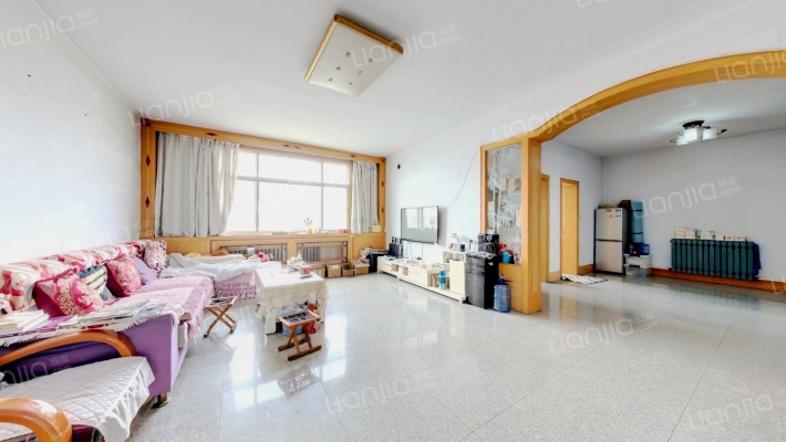 实验中学家属院二手房实景图