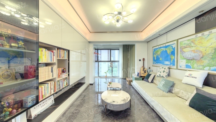 万科城市之光E区二手房实景图