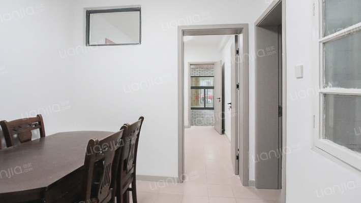 繁荣新村点式楼二手房实景图