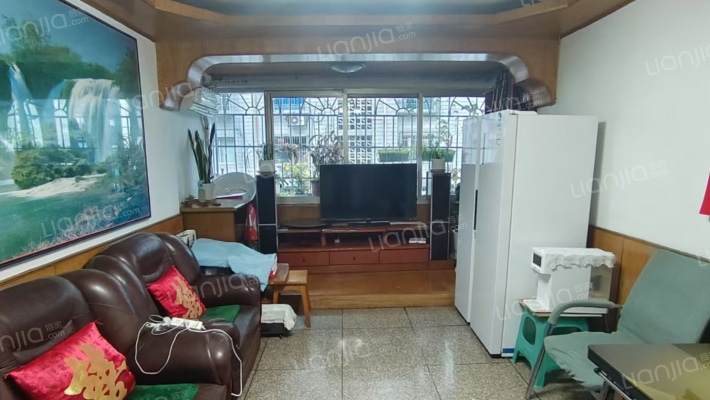 新添大道南段243号二手房实景图